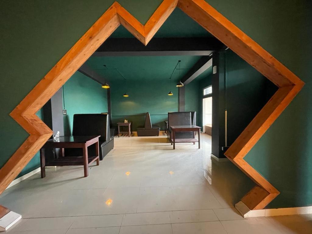 La Colline Resort Kohima Екстер'єр фото