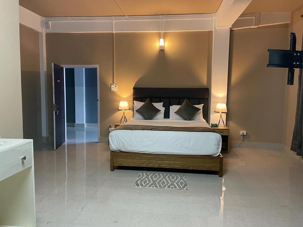 La Colline Resort Kohima Екстер'єр фото