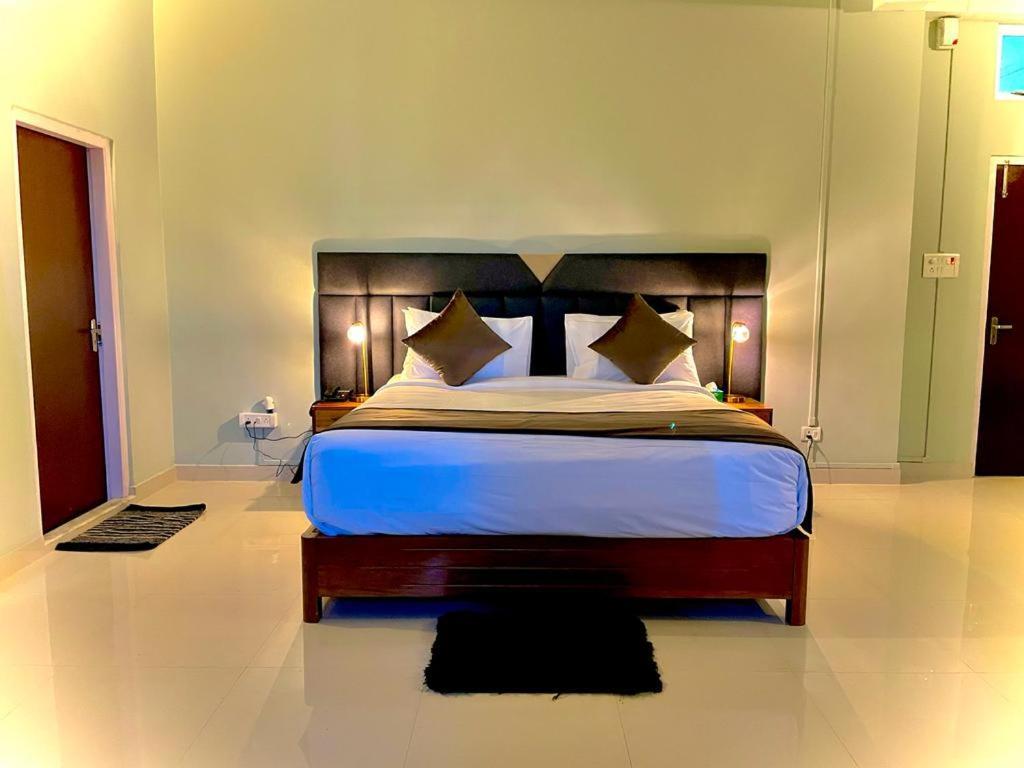 La Colline Resort Kohima Екстер'єр фото
